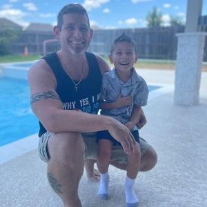 Meet your Posher, Dustin